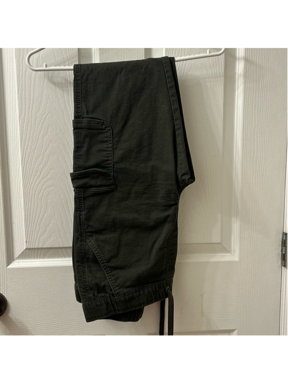 Harlow cargo jogger women’s size Medium green comfortable excellent condition